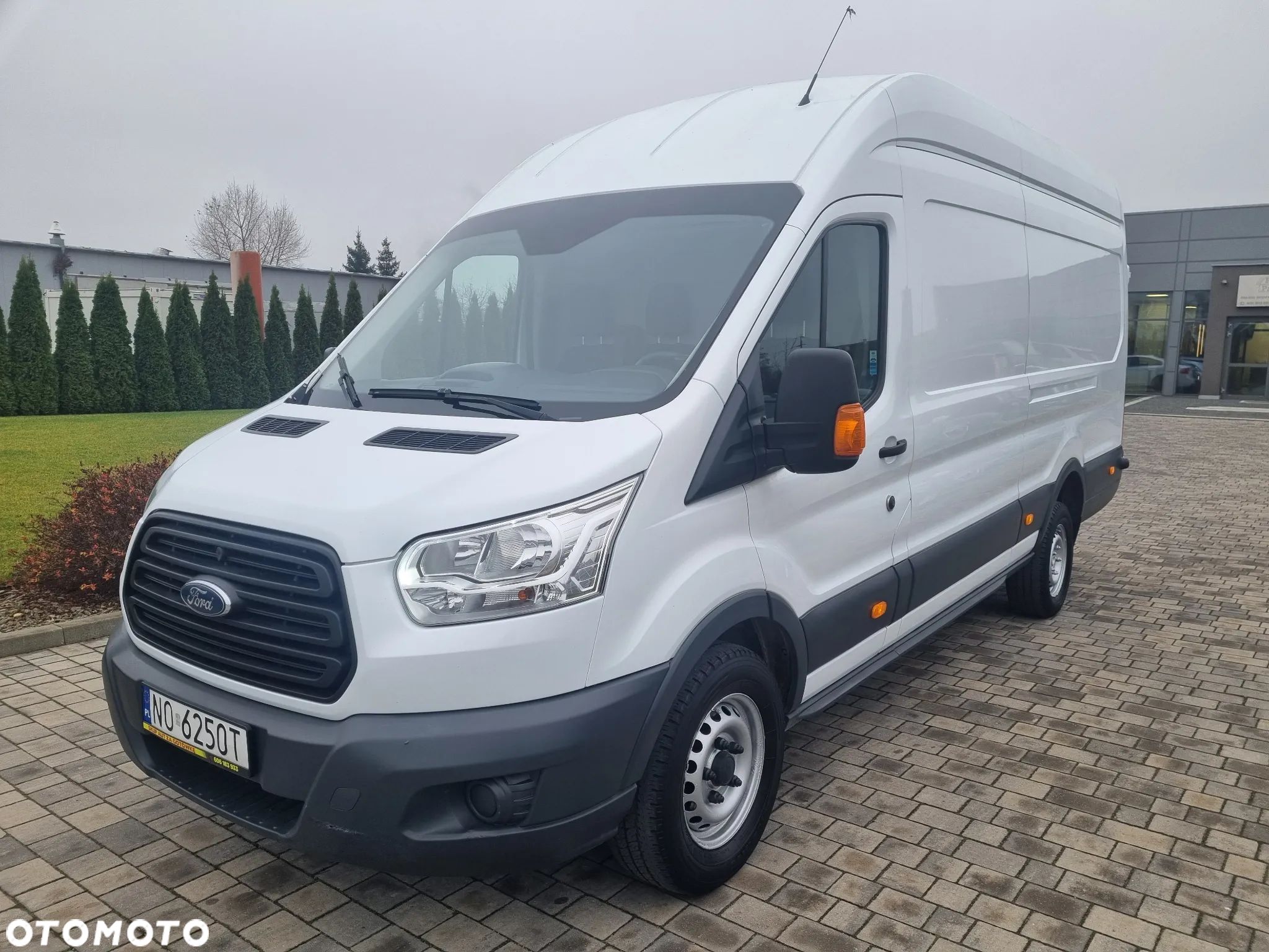 Ford Transit - 1