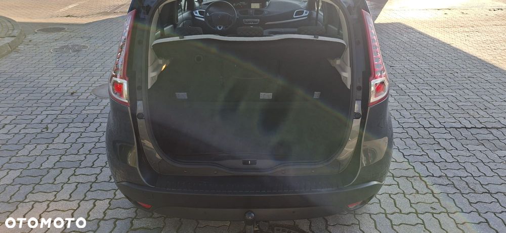 Renault Scenic 2.0 16V Privilege CVT - 28