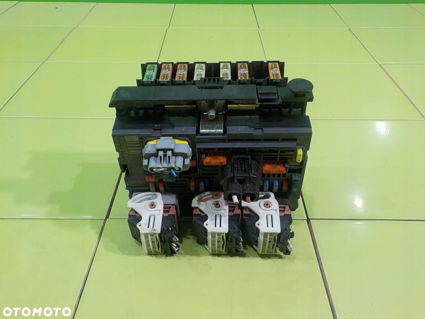 BERLINGO II III 1.6 E-HDI 12r VAN skrzynka bezpiecznikow BSM 9675874480 - 1