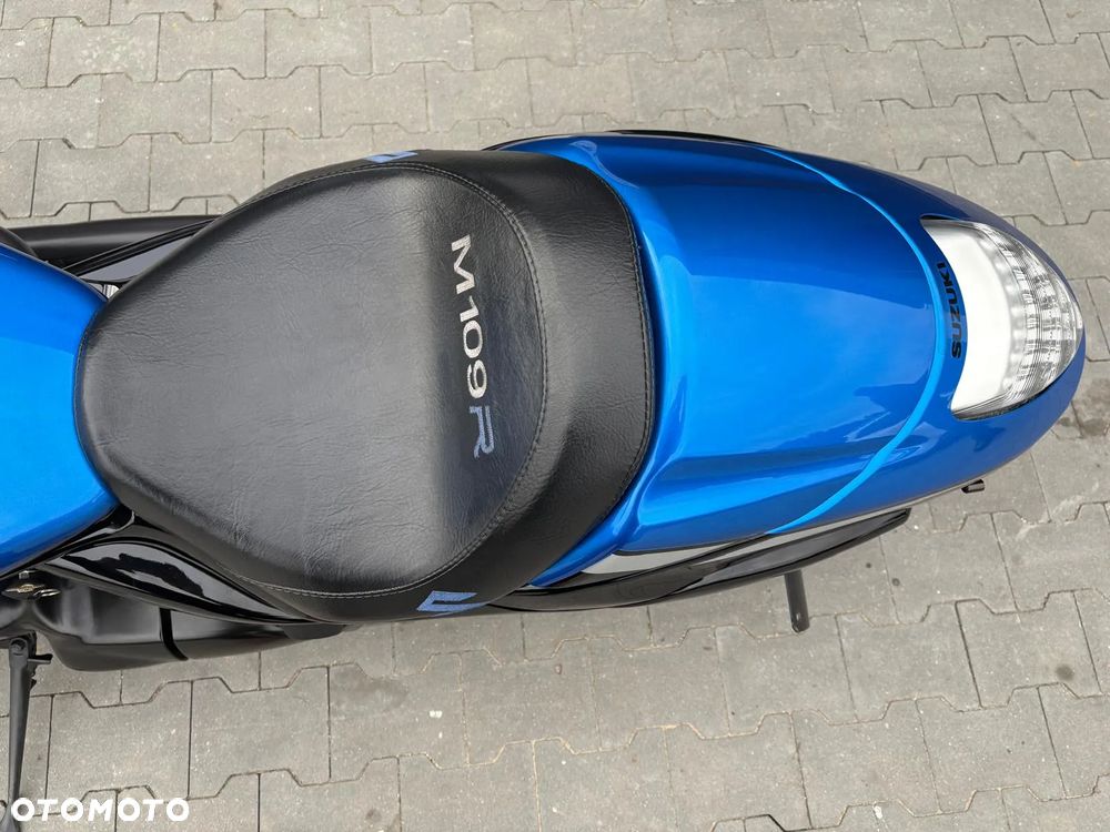 Suzuki Boulevard - 19