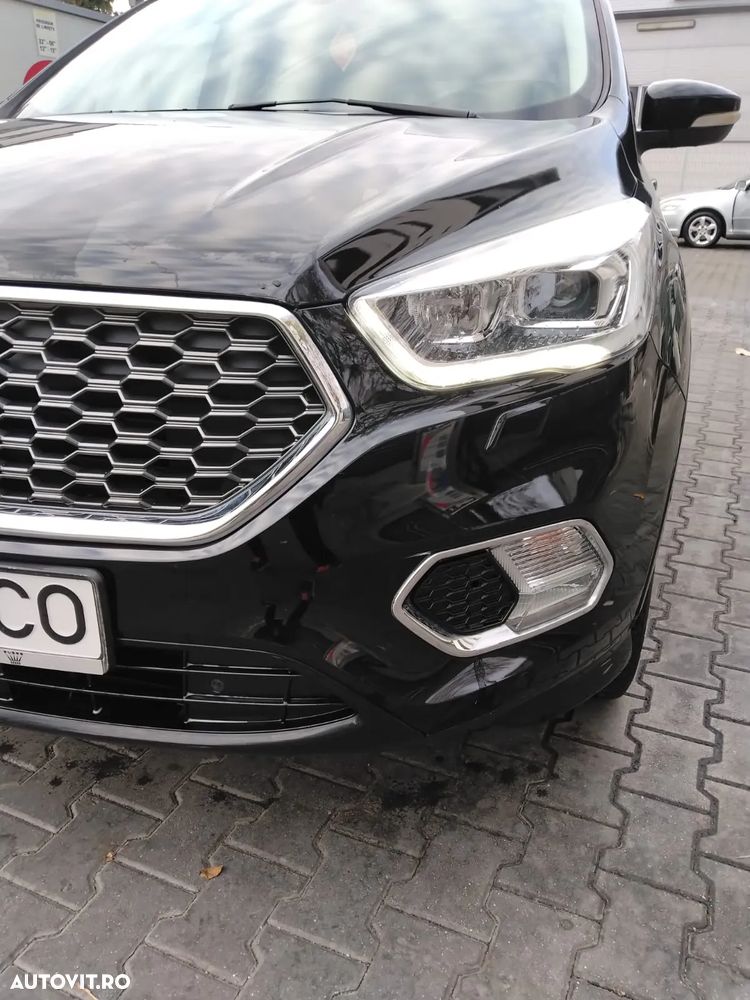 Ford Kuga 2.0 TDCi 4WD Powershift Vignale - 10