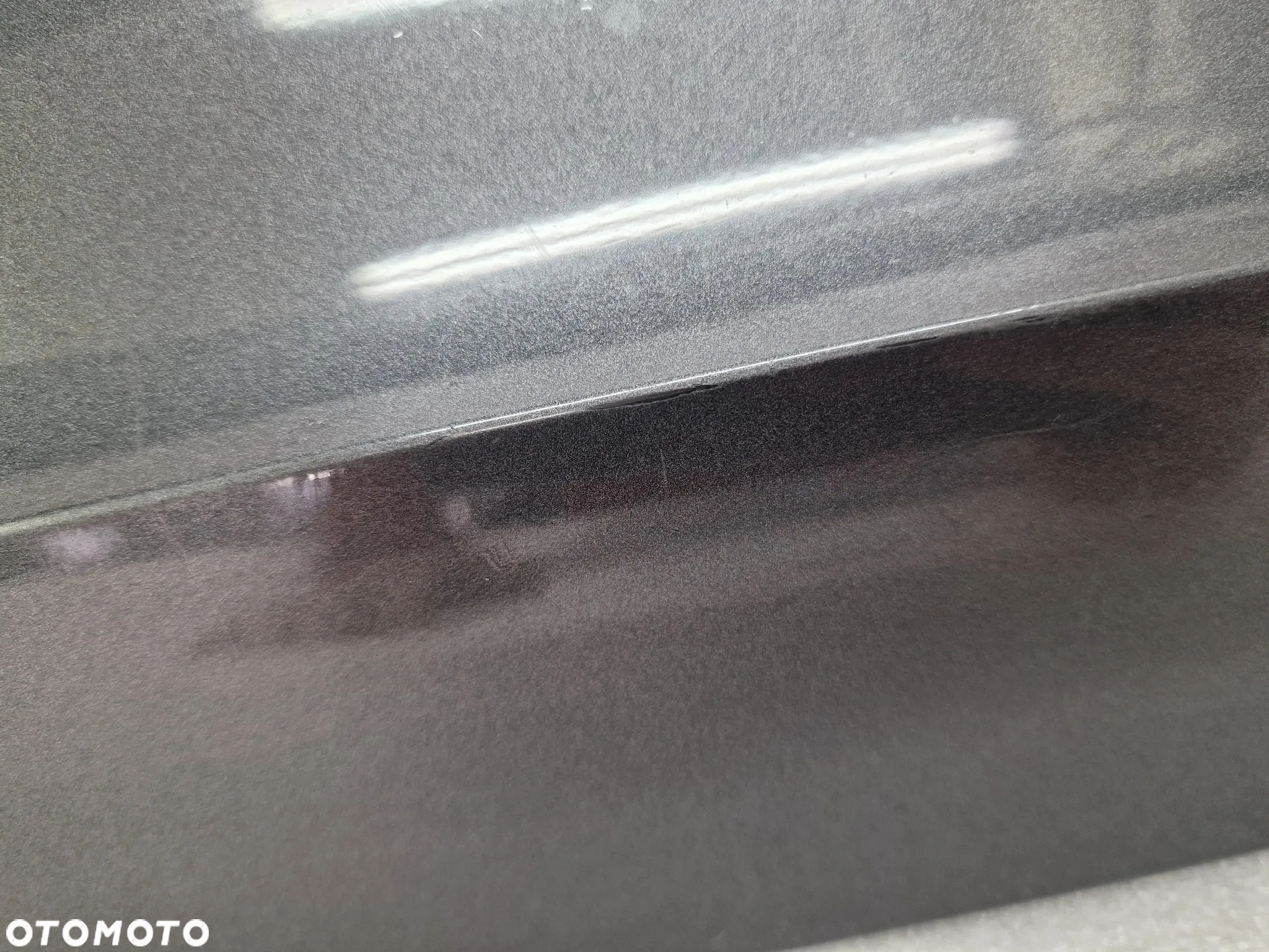 VW T-ROC 17- R-LINE 2GA 17- LEWA LISTWA DRZWI PRZEDNIA PRZÓD , GRAFITOWA / SZARA , NR 2GA853719A / 2GA854939S , NR AUKCJI LD11 - 7