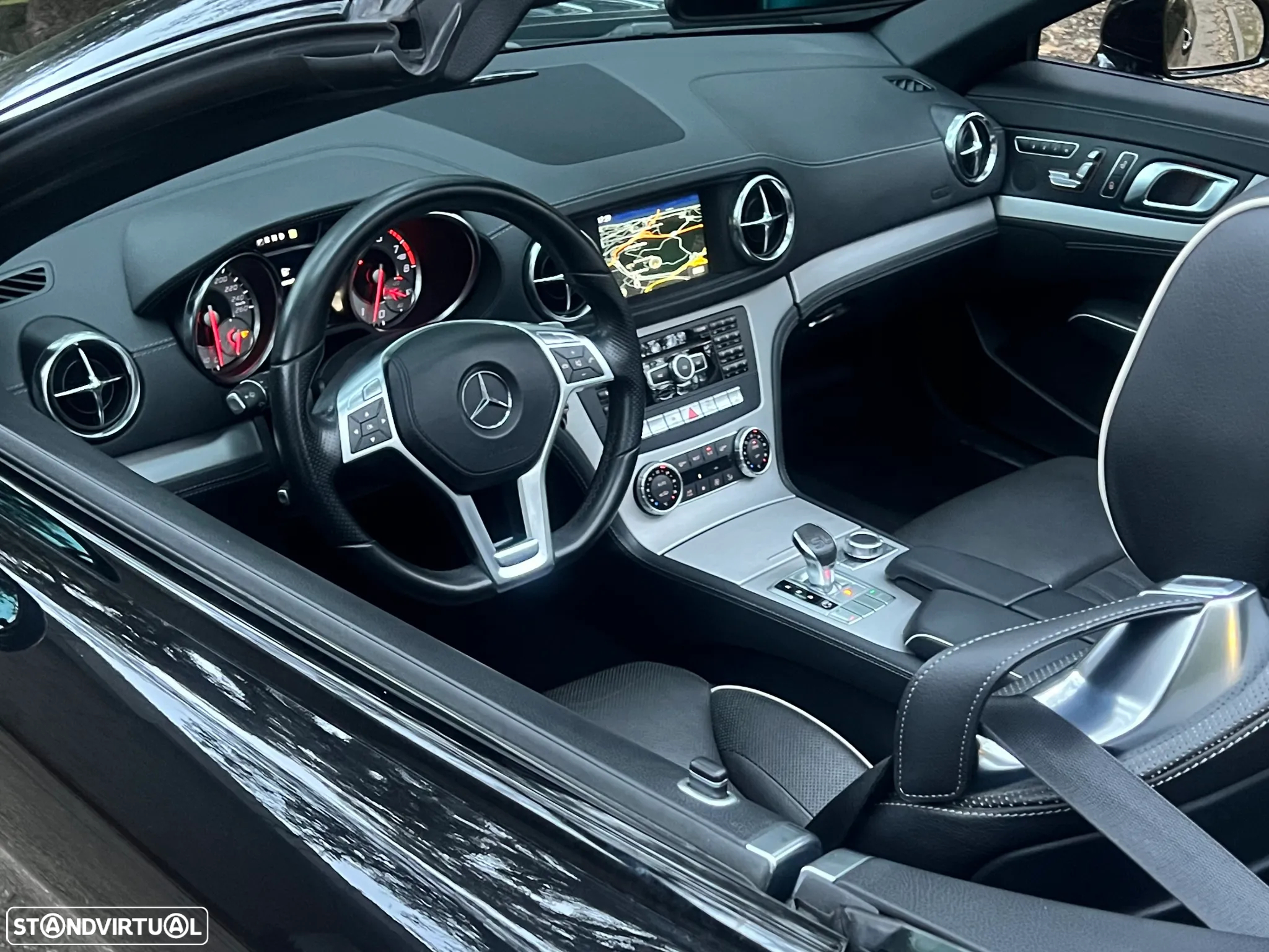 Mercedes-Benz SL 350 7G-TRONIC - 15