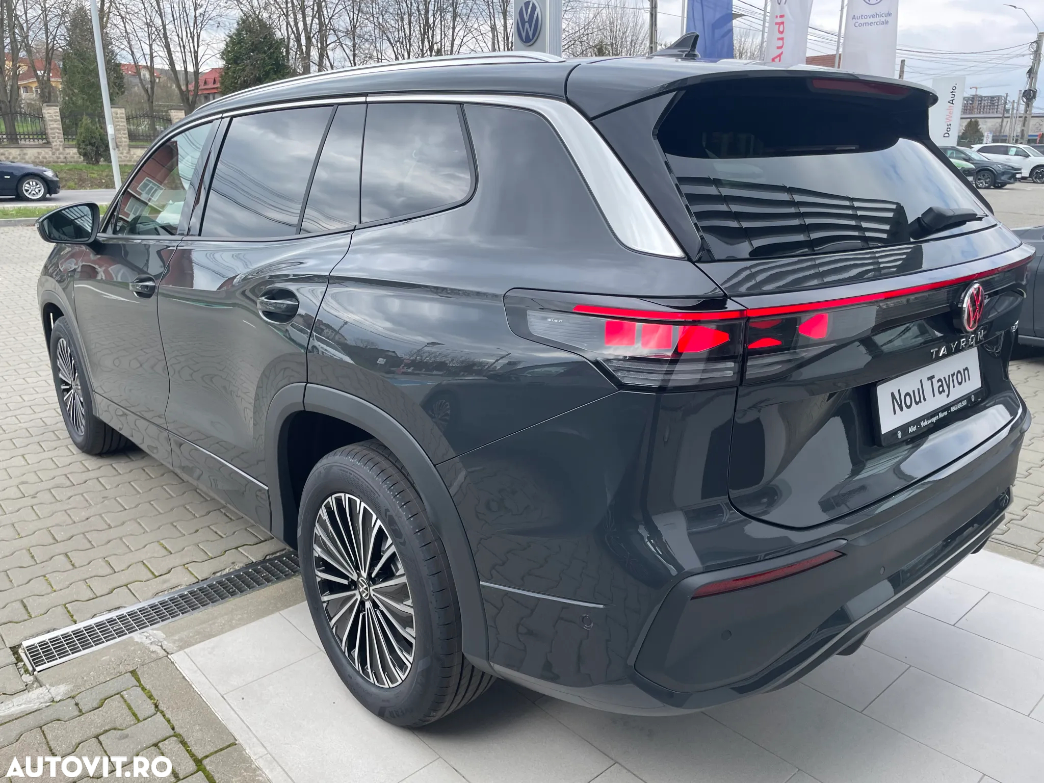 Volkswagen Tayron 1.5 eTSI DSG MHEV Life - 6