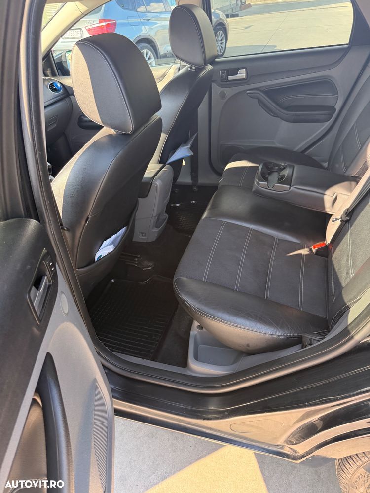 Ford Focus 2.0 TDCI 136 Titanium - 7