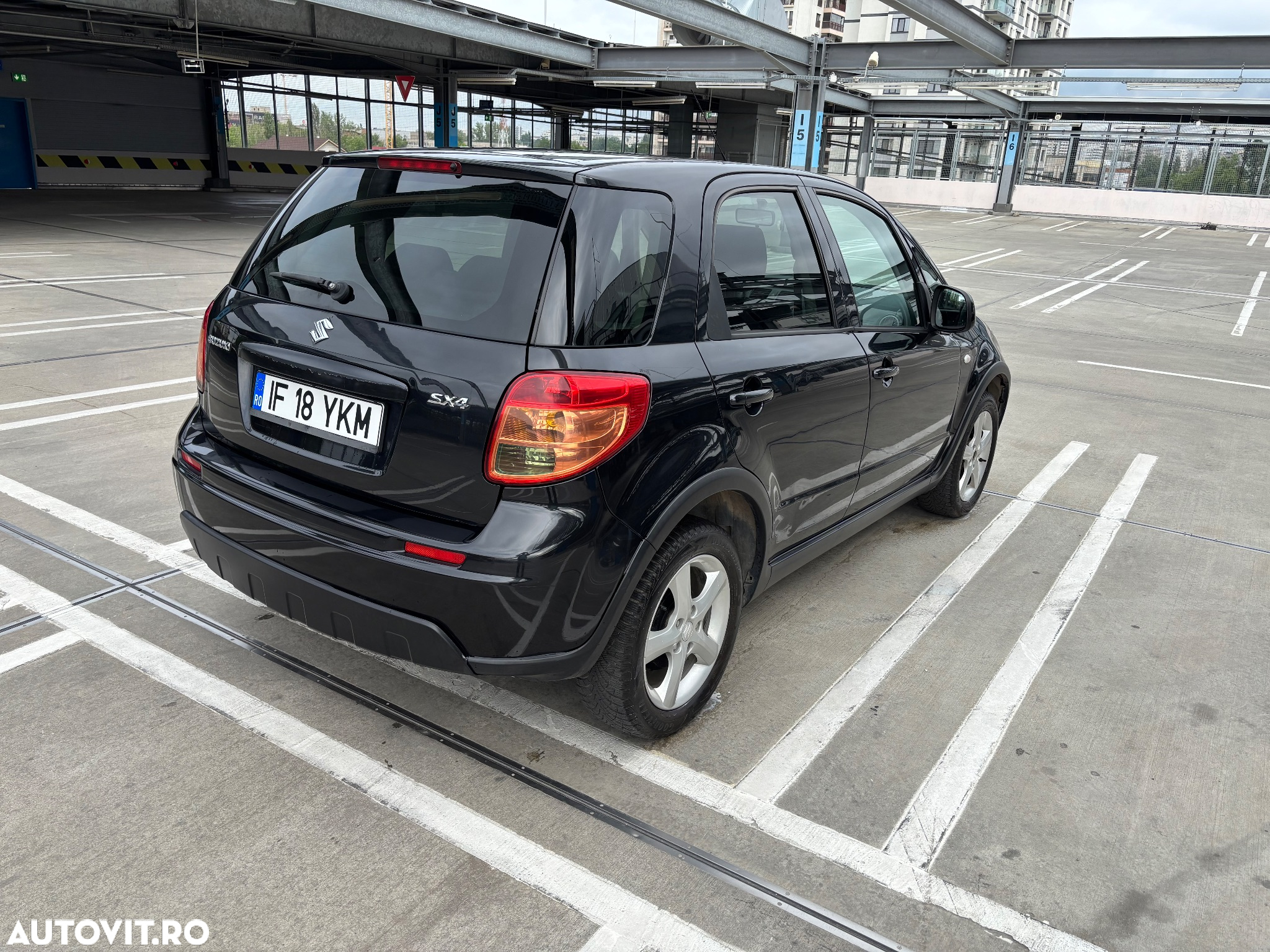 Suzuki SX4 1.5L GLX - 4
