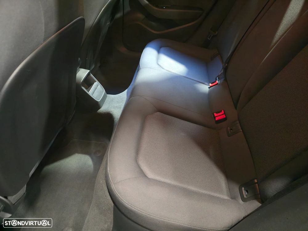 Audi A3 Limousine 30 TDI Design - 23