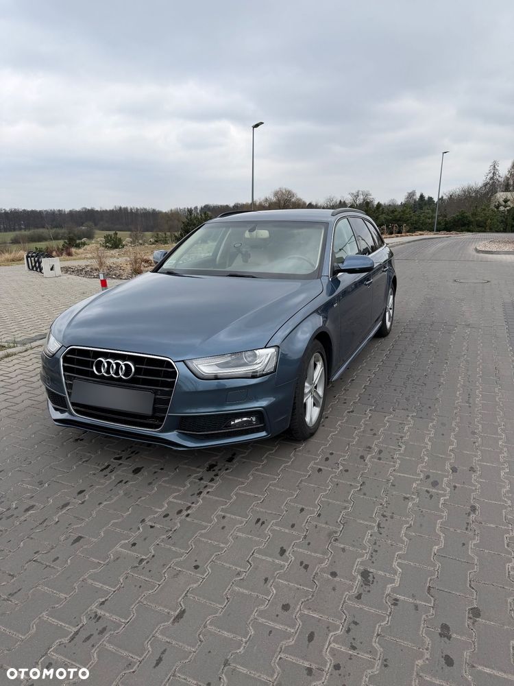 Audi A4 Avant - 1