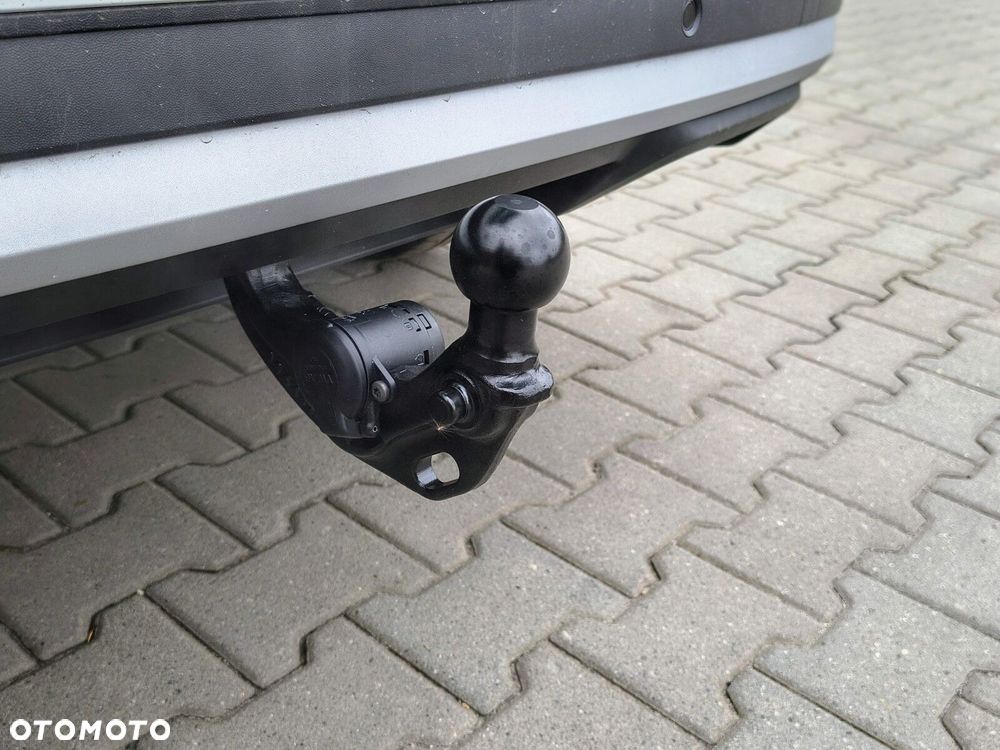 Volkswagen T-Roc - 36