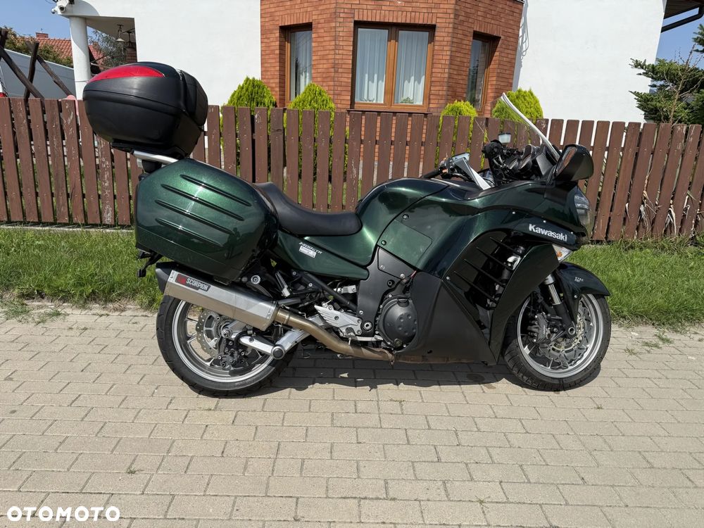 Kawasaki GTR - 6