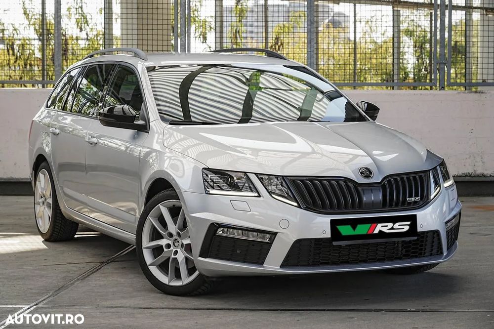 Skoda Octavia Combi 2.0 TDI DSG RS - 1