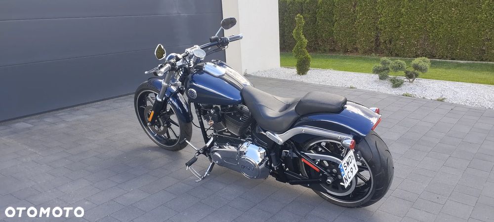 Harley-Davidson FXSB Breakout - 14