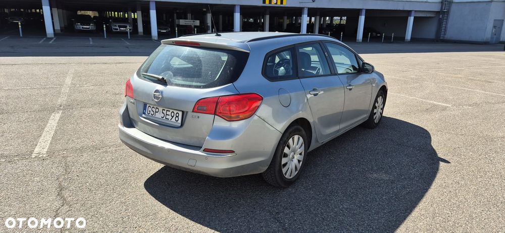 Opel Astra 1.7 CDTI Sport - 4