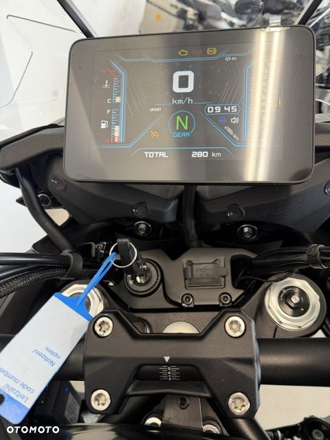 QJMOTOR 900 S - 13