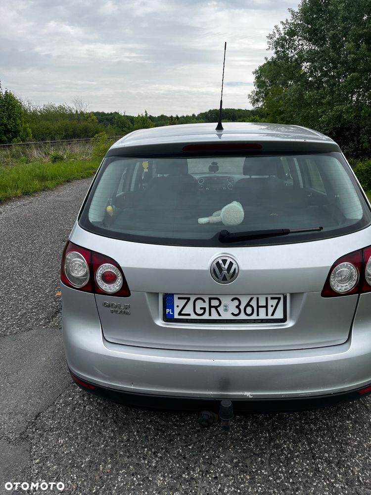 Volkswagen Golf 1.6 FSI Comfortline - 4