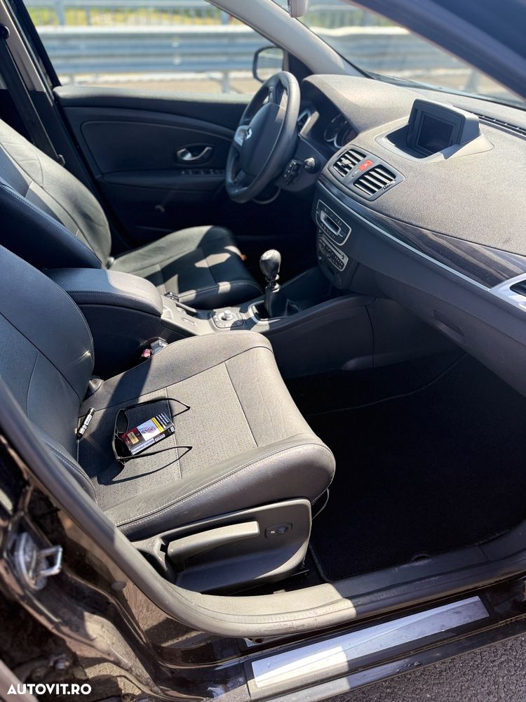 Renault Megane 1.9 dCi Privilege - 6