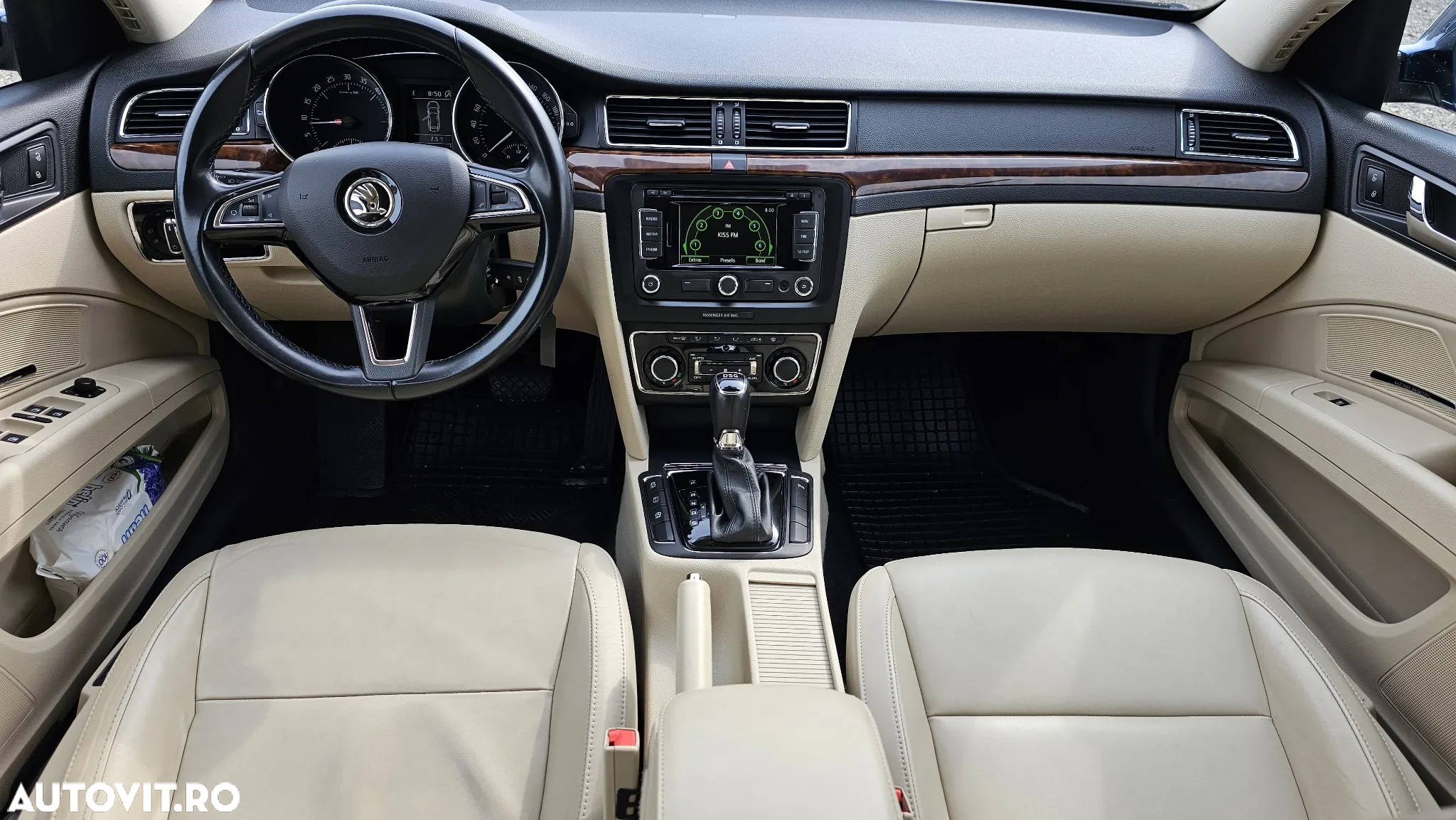 Skoda Superb Combi 2.0 TDI Elegance - 23