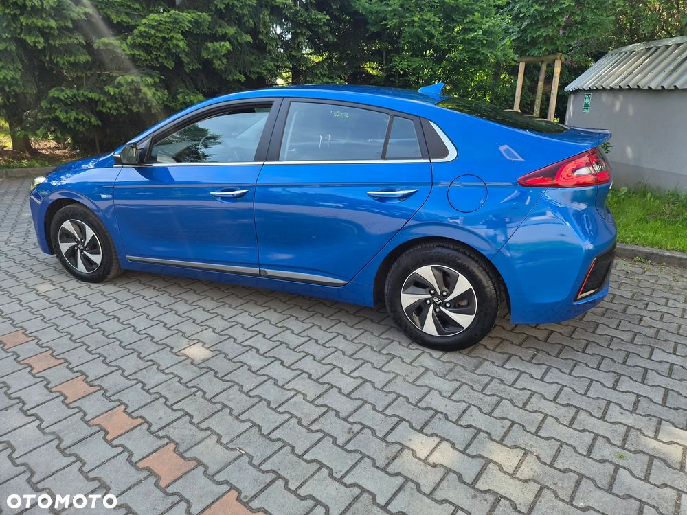 Hyundai IONIQ 1.6 GDI Premium - 9