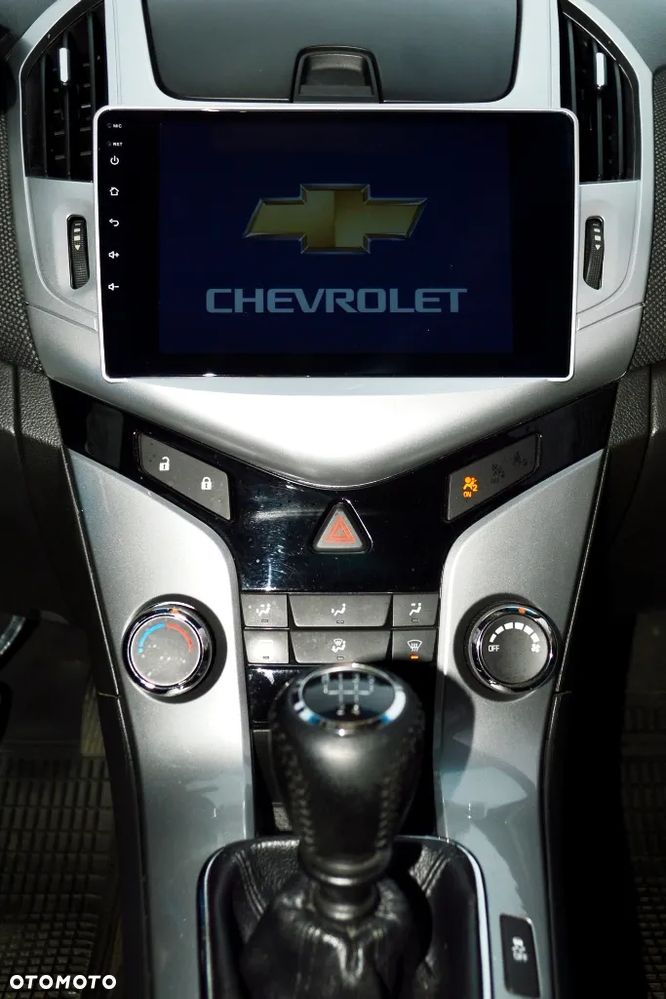 Chevrolet Cruze - 28