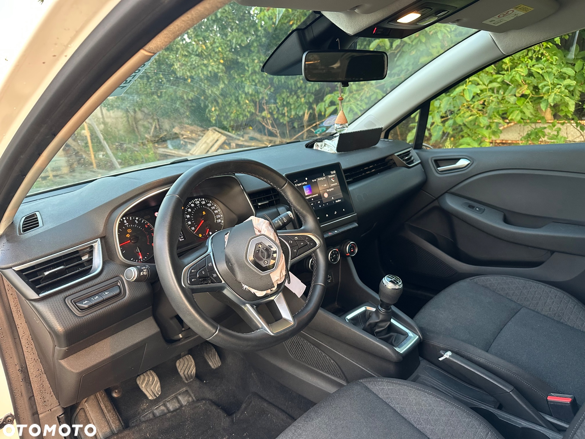 Renault Clio TCe 90 TECHNO - 27