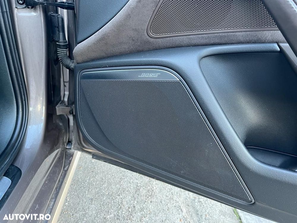 Audi A6 Allroad - 11