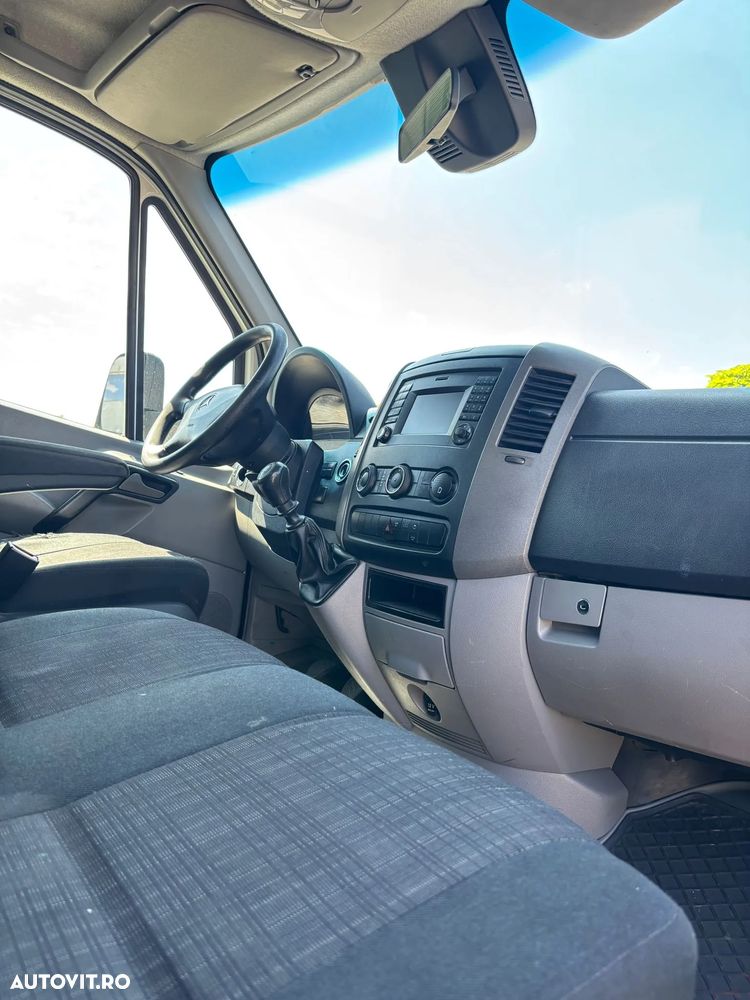 Mercedes-Benz Sprinter (BlueTec) 906.213 - 6