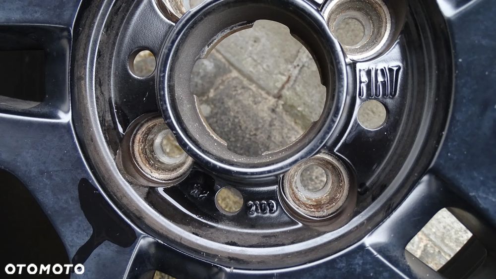 FIAT 500 ABARTH 6.5Jx16H2 ET35 4x98 - felga - 4