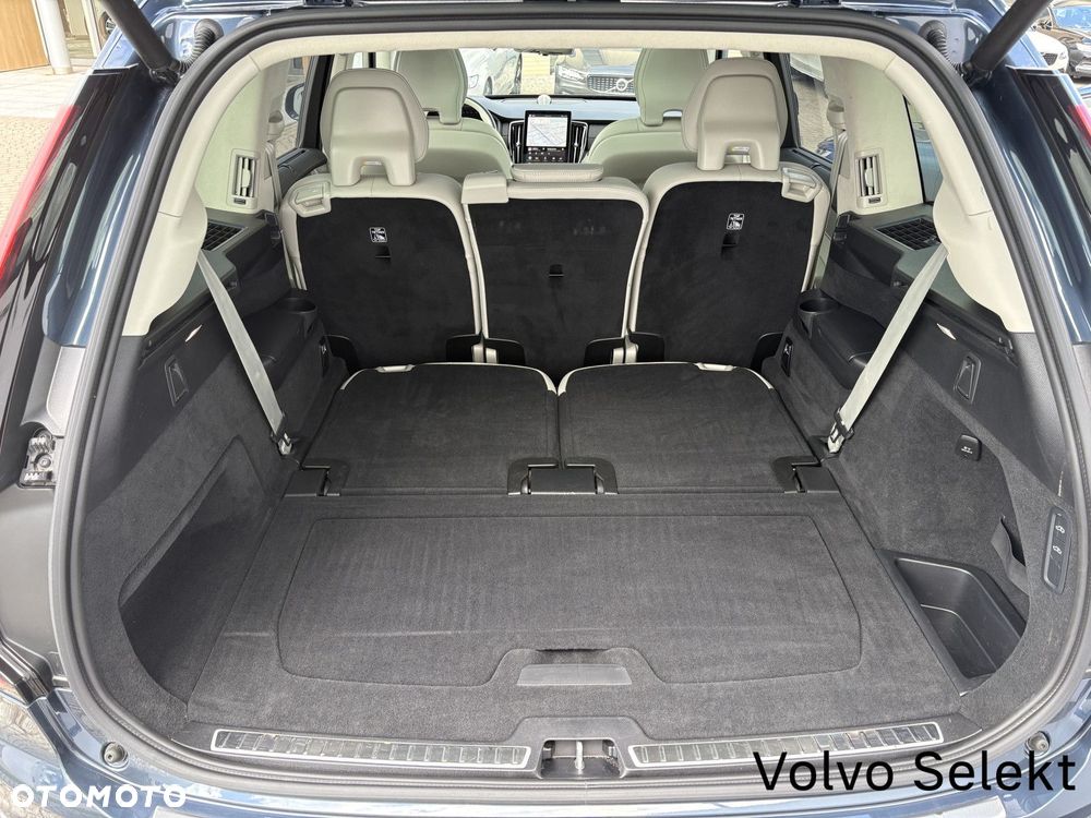 Volvo XC 90 - 32