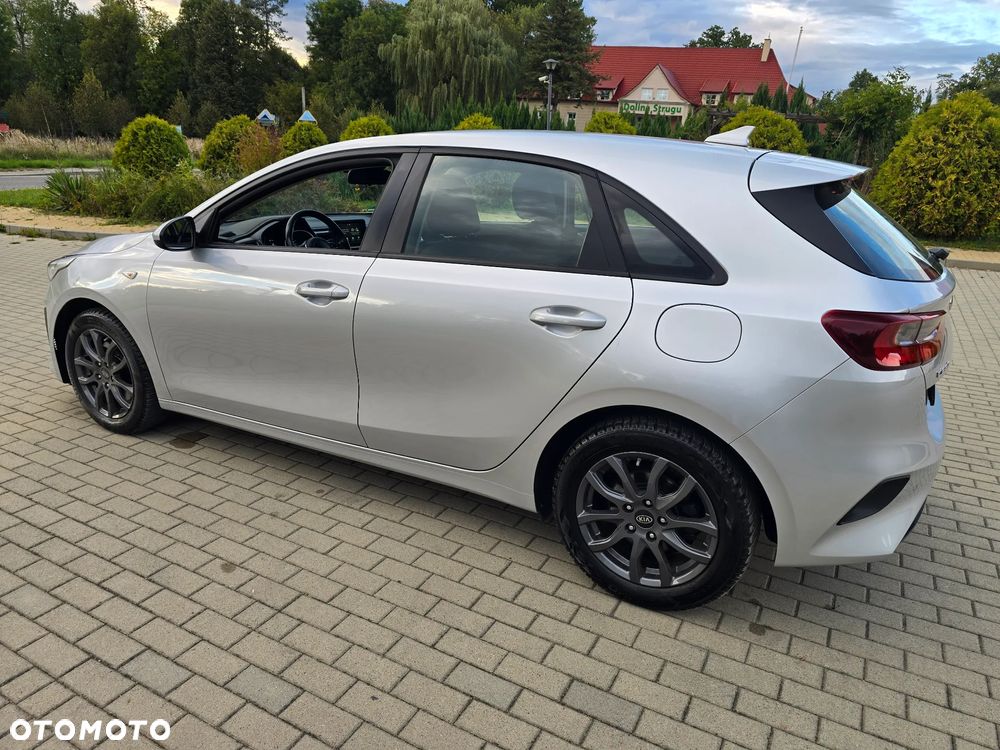 Kia Ceed 1.4 L Business Line - 23