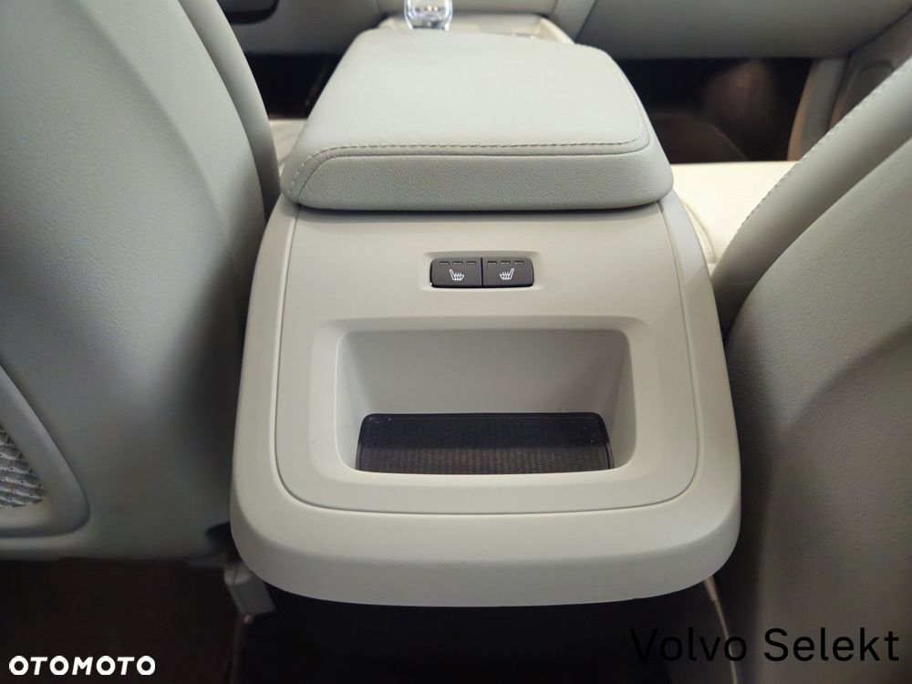 Volvo XC 60 - 35