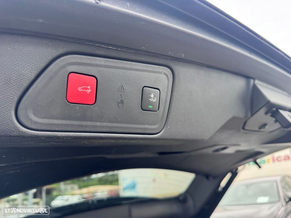 Peugeot 3008 1.2 PureTech Allure EAT8 - 10