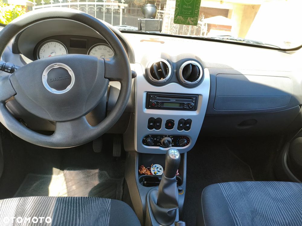 Dacia Sandero 1.2 16V Laureate - 11