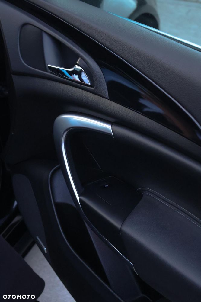 Opel Insignia - 30