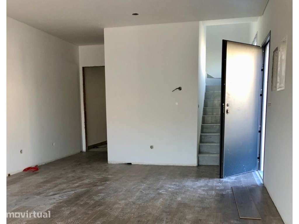 Casas, Moradia Geminada T3 em Fernão Ferro - Grande imagem: 4/16