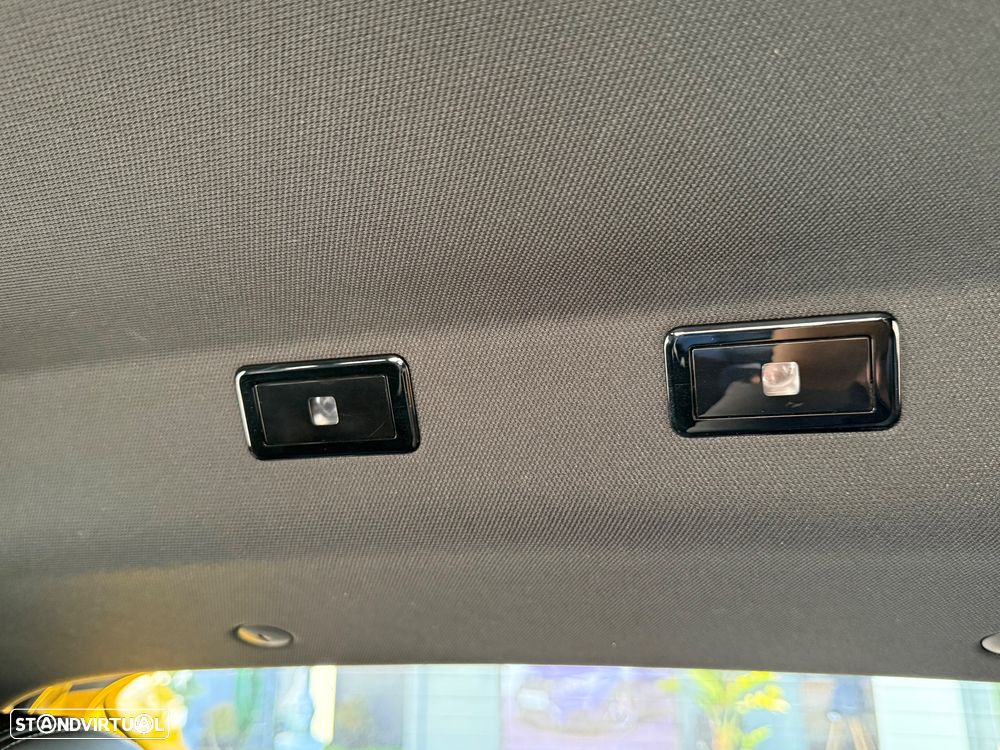 Peugeot e-208 GT Pack - 33