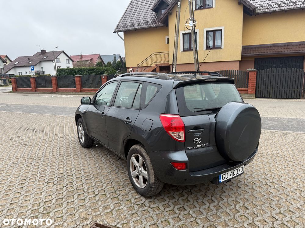 Toyota RAV4 2.0 VVT-i Sol - 11