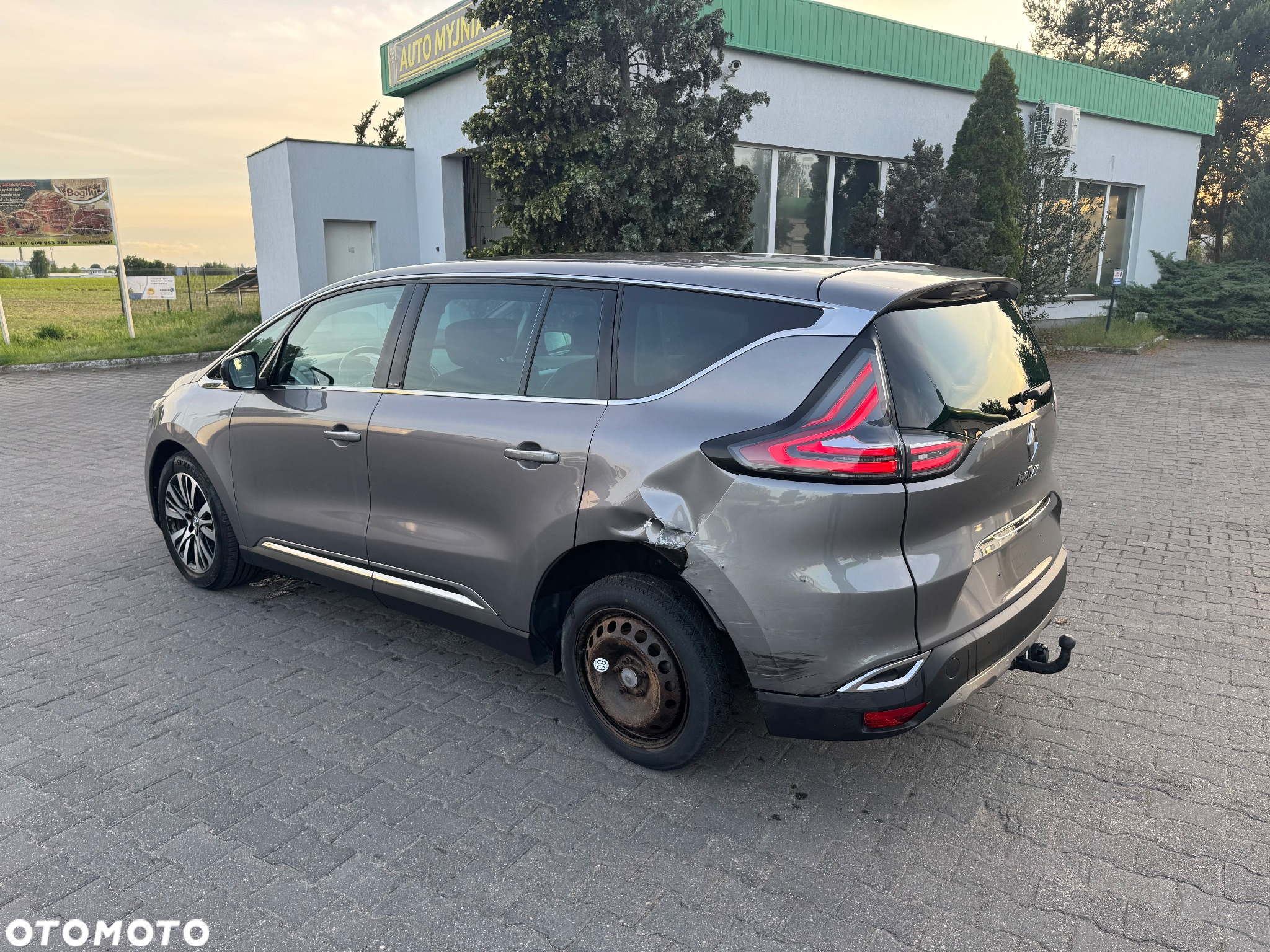 Renault Espace 1.6 dCi Energy Initiale Paris EDC - 3