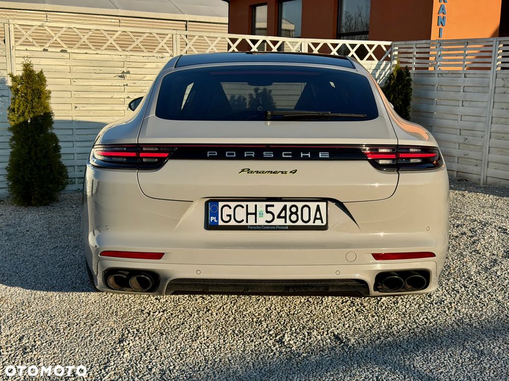 Porsche Panamera 4 E-Hybrid Edition 10 Jahre - 32