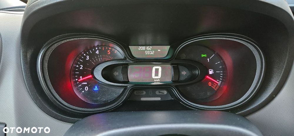 Renault Trafic - 21
