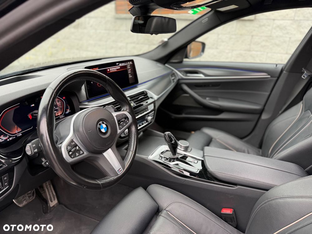 BMW Seria 5 520d xDrive M Sport sport - 4
