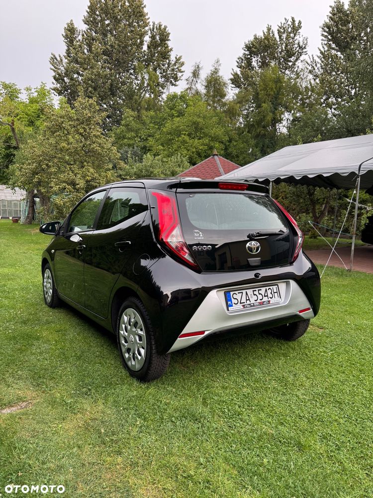 Toyota Aygo x-play - 8