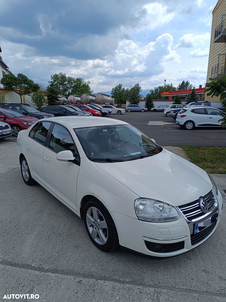 Volkswagen Jetta 1.9 TDI Comfortline - 2