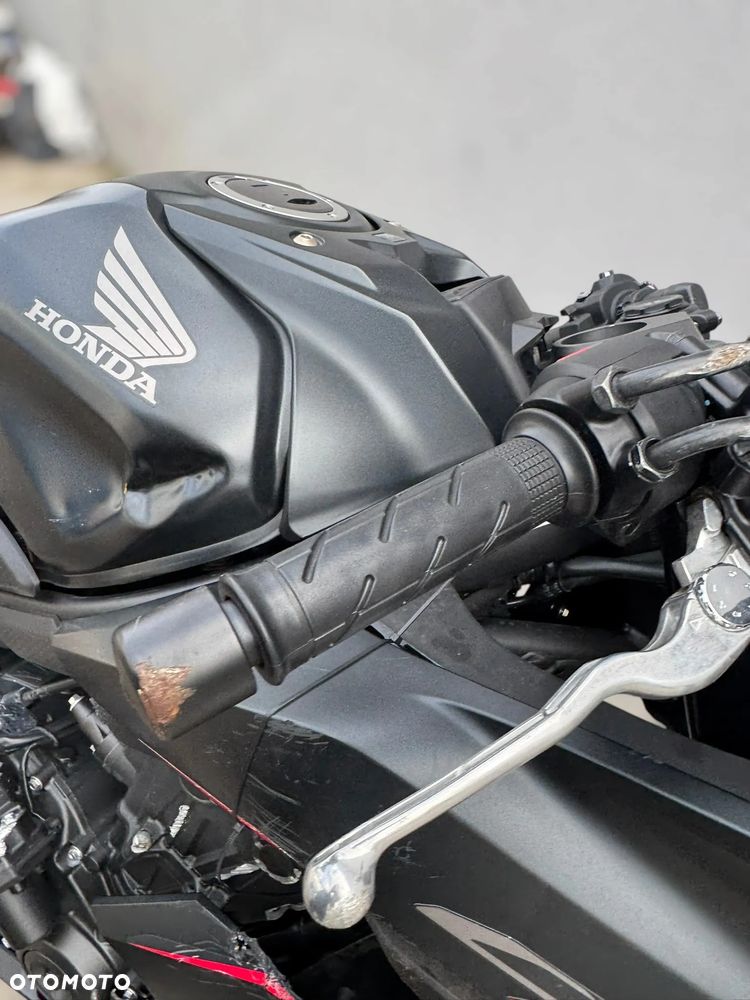 Honda CBR - 30