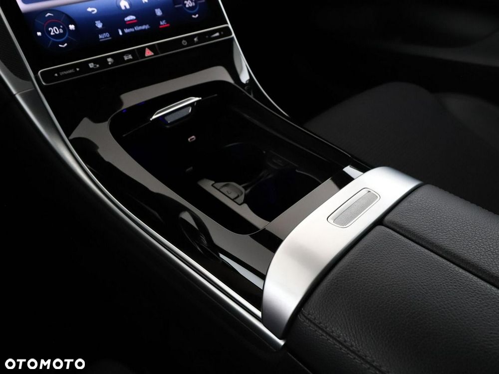 Mercedes-Benz Klasa C 300 e PHEV - 30