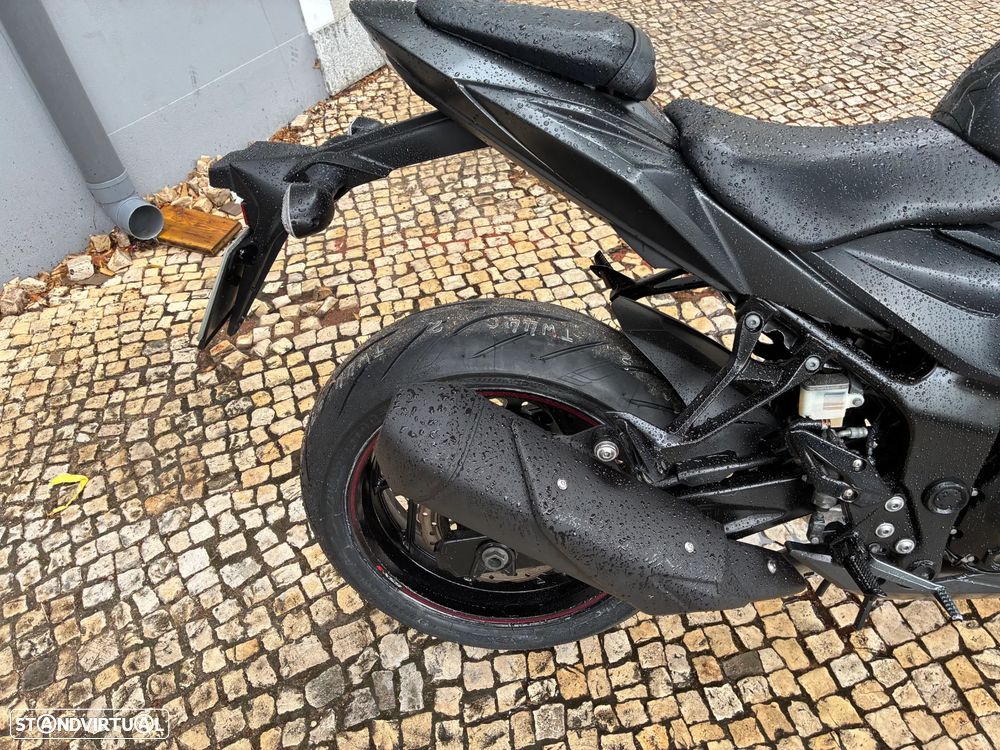 Suzuki GSX 750 S - 8