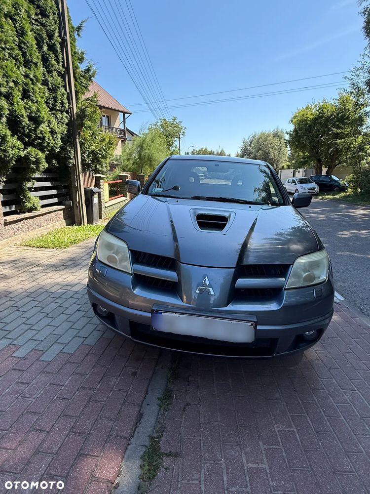 Mitsubishi Outlander 2.0 Turbo 4WD - 8