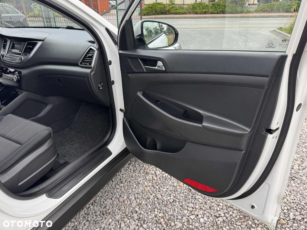 Hyundai Tucson 1.6 GDI BlueDrive Comfort 2WD - 13