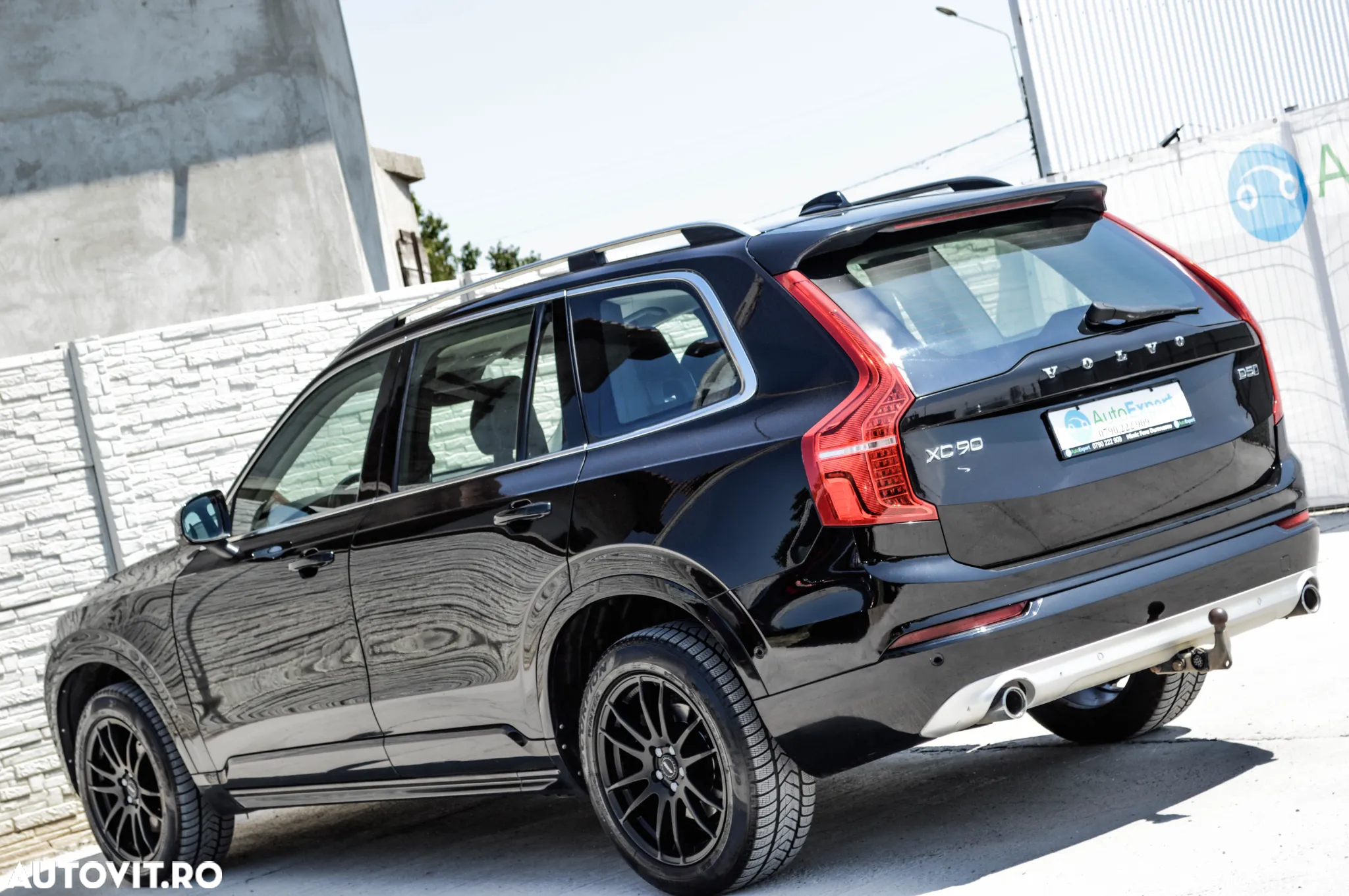 Volvo XC 90 B5 D AWD Geartronic Momentum Pro - 4