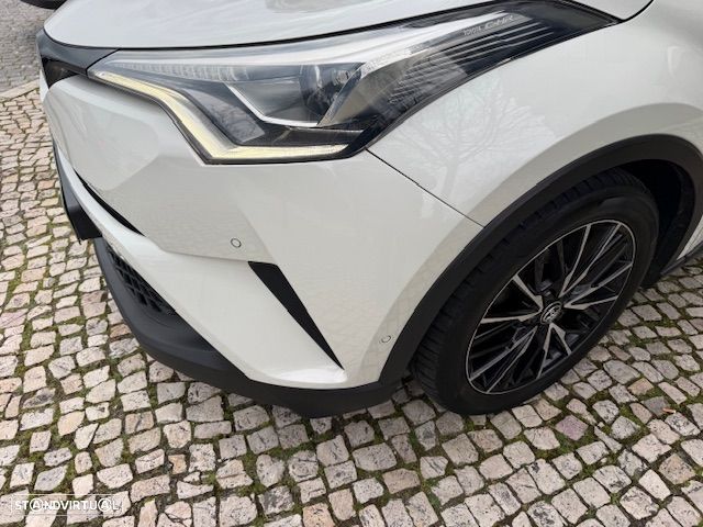 Toyota C-HR 1.8 HSD Exclusive+P.Luxury - 15