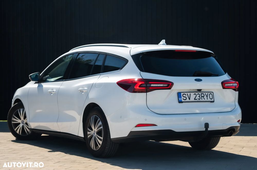 Ford Focus 1.5 EcoBlue 8AT Titanium - 6